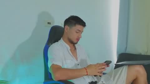 Snapshot of edwardross_ chatting on 7, 2, 2026 Edward Ross online show from 7, 2, 2026