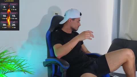 Snapshot of edwardross_ chatting on 25, 2, 2026 Edward Ross online show from 25, 2, 2026