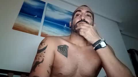 Snapshot of eemmee708927 chatting on 25, 11, 2025 eemmee708927 online show from 25, 11, 2025