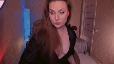 eesmaaarr online show from 8, 9, 2025