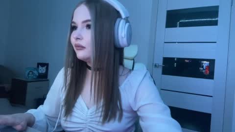 Snapshot of eestipixies chatting on 6, 5, 2026 Lili online show from 6, 5, 2026