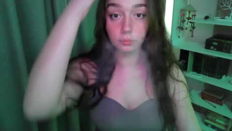 Snapshot of effie_balconii chatting on 6, 3, 2025 effie_balconii online show from 6, 3, 2025