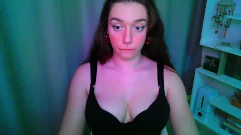 Snapshot of effie_balconii chatting on 5, 10, 2025 effie_balconii online show from 5, 10, 2025