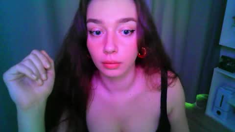 Snapshot of effie_balconii chatting on 11, 10, 2025 effie_balconii online show from 11, 10, 2025