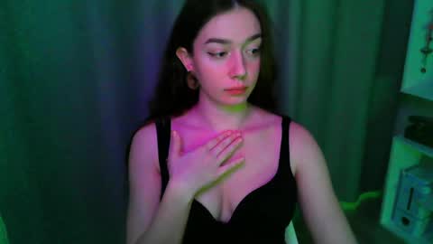 Snapshot of effie_balconii chatting on 15, 3, 2026 effie_balconii online show from 15, 3, 2026