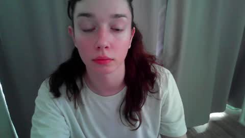 Snapshot of effie_balconii chatting on 2, 4, 2026 effie_balconii online show from 2, 4, 2026