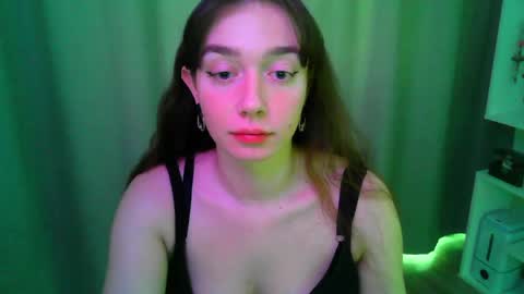 Snapshot of effie_balconii chatting on 27, 4, 2026 effie_balconii online show from 27, 4, 2026