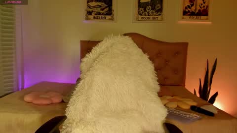 effy online show from 2, 11, 2025