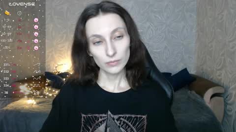 Snapshot of effy_gray chatting on 6, 10, 2025 Anna online show from 6, 10, 2025