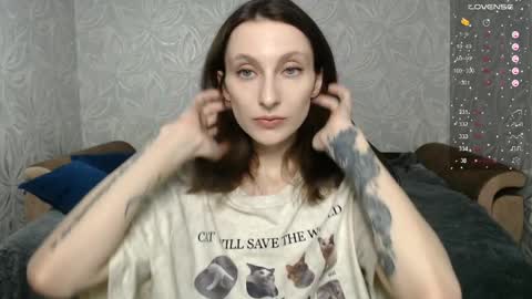 Snapshot of effy_gray chatting on 10, 4, 2026 Anna online show from 10, 4, 2026