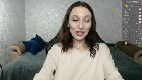 Snapshot of effy_gray chatting on 25, 5, 2026 Anna online show from 25, 5, 2026