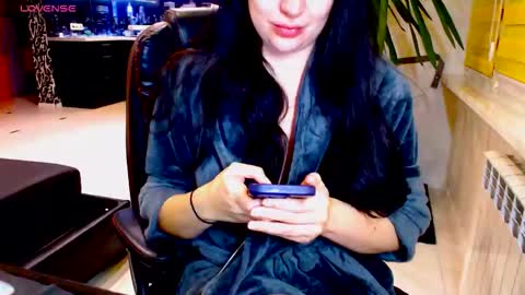 Snapshot of effy_m chatting on 6, 10, 2025 Effy online show from 6, 10, 2025