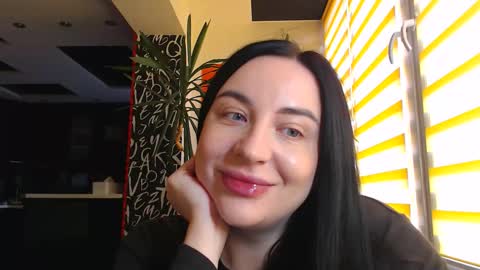 Snapshot of effy_m chatting on 17, 10, 2025 Effy online show from 17, 10, 2025