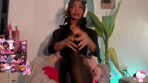 Snapshot of effy_marinn chatting on 6, 4, 2026 effy_marinn online show from 6, 4, 2026