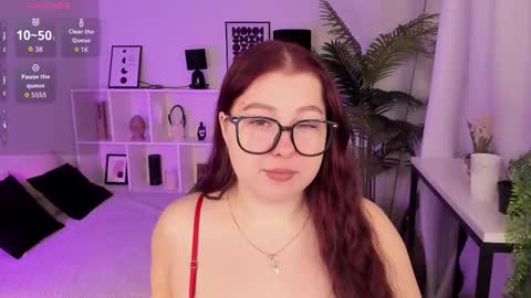 Effy online show from 3, 12, 2025