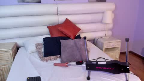    online show from 28, 2, 2025