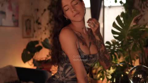 Effy online show from 1, 3, 2025