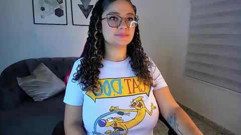 efy_lopez online show from 9, 1, 2026