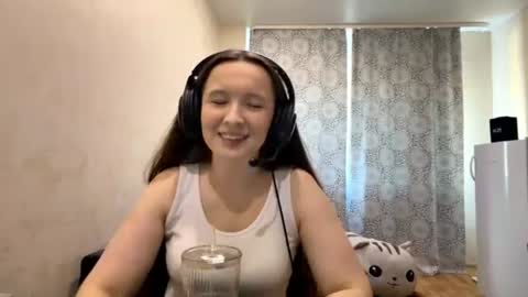 Snapshot of ehtellowndes chatting on 18, 6, 2026 Ehtell online show from 18, 6, 2026