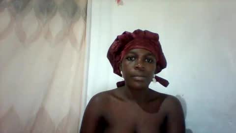Snapshot of eileen_en chatting on 2, 5, 2026 eileen_en online show from 2, 5, 2026