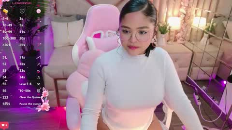 Snapshot of eimy__2 chatting on 11, 10, 2025 eimy__2 online show from 11, 10, 2025