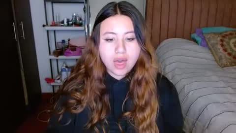 Snapshot of eimy_collin chatting on 12, 3, 2025 EIMY   MODEL INDEPENDENT online show from 12, 3, 2025