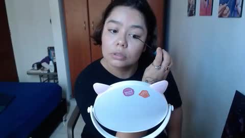 eimy_saenzz online show from 5, 12, 2025