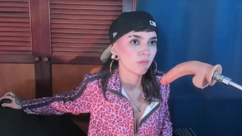 Snapshot of eimy_salome15 chatting on 27, 4, 2026 eimy_salome15 online show from 27, 4, 2026