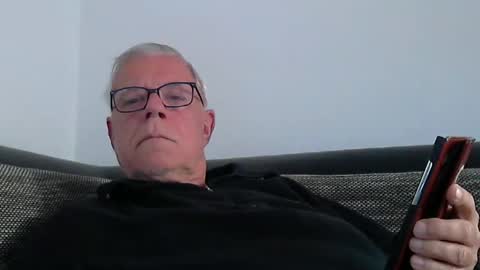 Snapshot of eisbaer1957 chatting on 22, 3, 2026 eisbaer1957 online show from 22, 3, 2026
