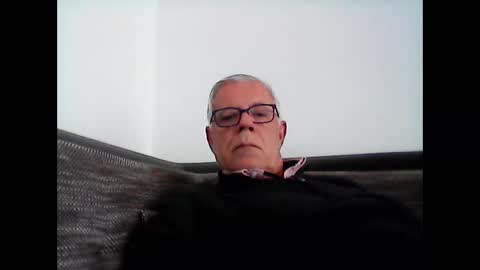 Snapshot of eisbaer1957 chatting on 5, 4, 2026 eisbaer1957 online show from 5, 4, 2026