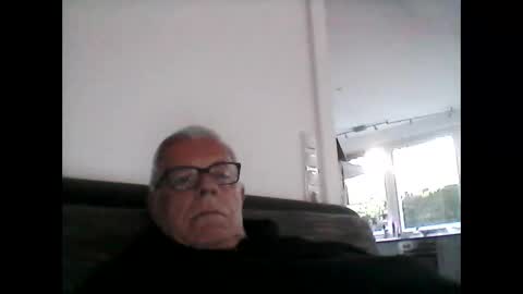 Snapshot of eisbaer1957 chatting on 25, 4, 2026 eisbaer1957 online show from 25, 4, 2026