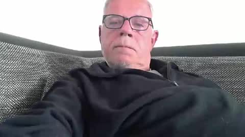 Snapshot of eisbaer1957 chatting on 26, 4, 2026 eisbaer1957 online show from 26, 4, 2026