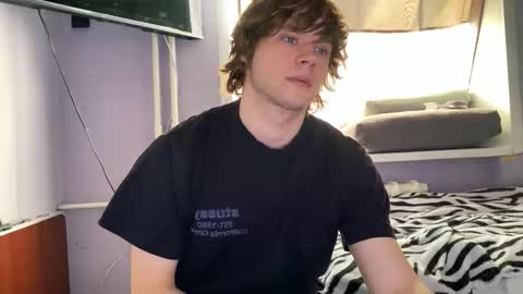 Snapshot of eitanhere chatting on 9, 3, 2026 Eitan online show from 9, 3, 2026