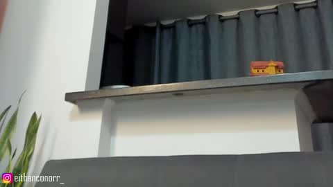 EITHAN CONOR online show from 2, 3, 2025