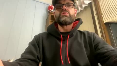 Snapshot of ejbooker11 chatting on 23, 10, 2025 PiedPiper online show from 23, 10, 2025