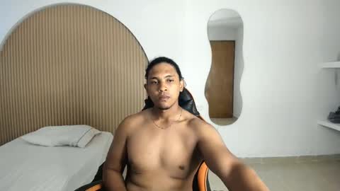 Snapshot of ekko_s chatting on 25, 4, 2026 ekko_s online show from 25, 4, 2026