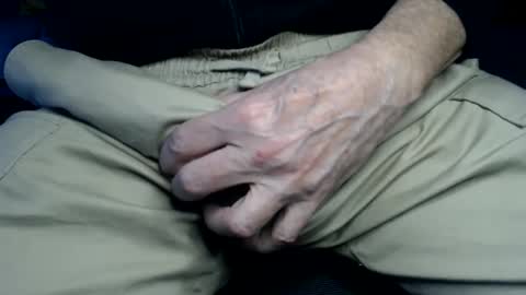 Snapshot of el_gato_lusty chatting on 15, 1, 2025 el gato lusty online show from 15, 1, 2025