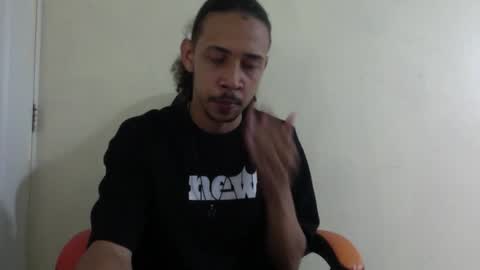 Snapshot of el_menor chatting on 25, 3, 2026 Instagram BelowAbajo online show from 25, 3, 2026