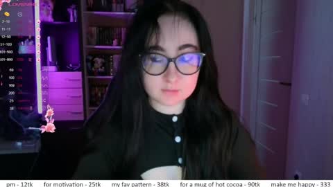 If you like it when I meow give me a thumbs up online show from 10, 4, 2026