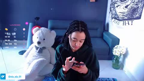 Snapshot of ela_0 chatting on 10, 1, 2025 Ela  Help me reach 100 thumbs up online show from 10, 1, 2025