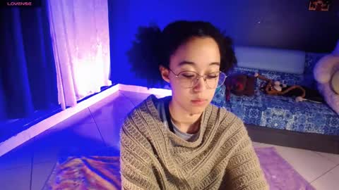 Snapshot of ela_0 chatting on 2, 3, 2025 Ela  Help me reach 100 thumbs up online show from 2, 3, 2025