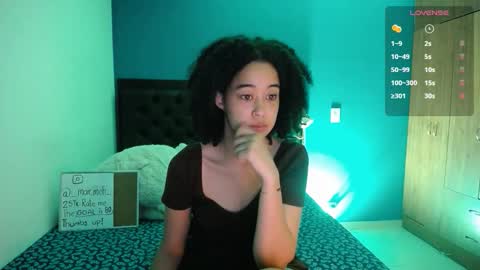 Snapshot of ela_0 chatting on 16, 9, 2025 Ela  Help me reach 100 thumbs up online show from 16, 9, 2025