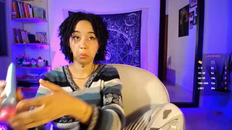 Snapshot of ela_0 chatting on 25, 3, 2026 Ela Help me reach 100 thumbs up online show from 25, 3, 2026