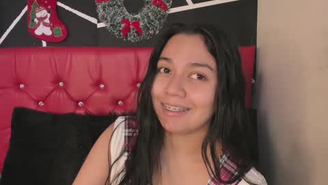 Snapshot of ela_hilton3 chatting on 6, 1, 2025 Ela online show from 6, 1, 2025