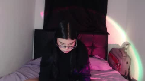 Snapshot of ela_lovely chatting on 5, 4, 2026 Ela online show from 5, 4, 2026
