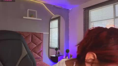 Elaia online show from 5, 3, 2025