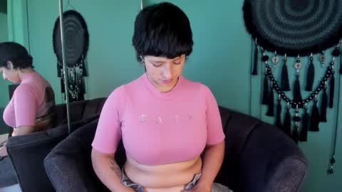 Snapshot of elaine87_ chatting on 1, 3, 2026 elaine87_ online show from 1, 3, 2026