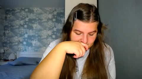 Elanis online show from 25, 9, 2025