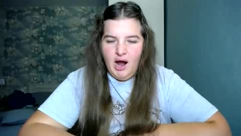 Elanis online show from 11, 10, 2025