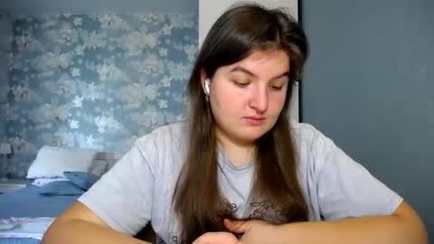 Snapshot of elanis_blair chatting on 18, 3, 2026 Elanis online show from 18, 3, 2026